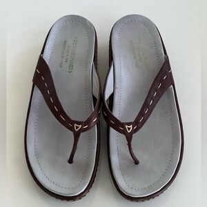 Donald J. Pliner Brown Leather Thong Sandals Made in Italy